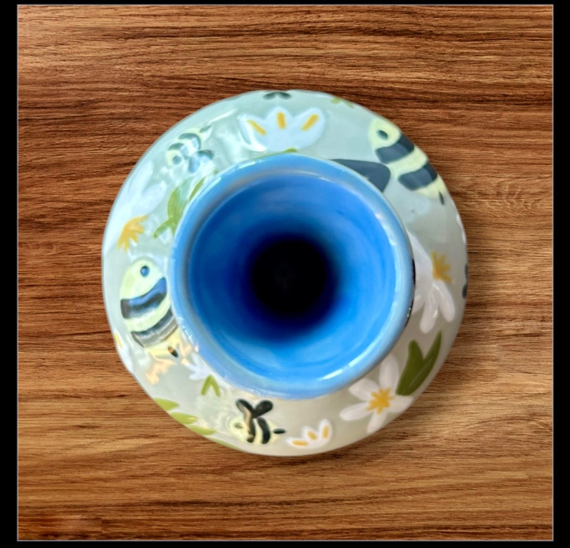 Bumblebee bee vase