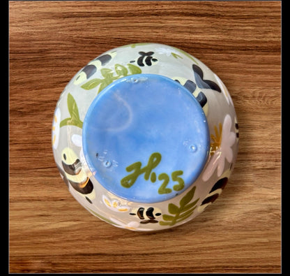 Bumblebee bee vase
