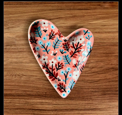 Pink decorative heart dish
