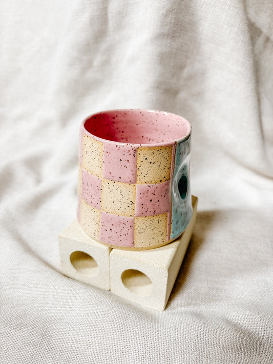 Checkered Cup